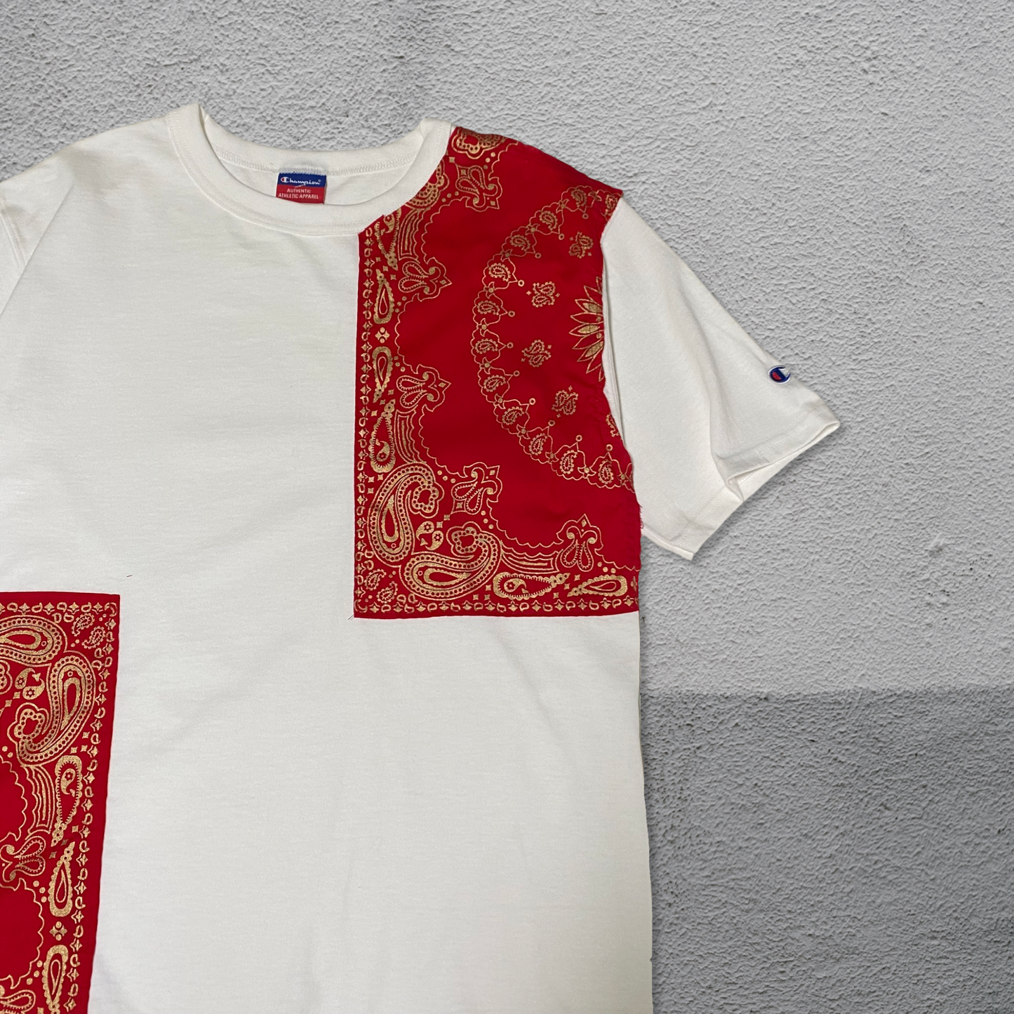 Golden Red Paisley, Men